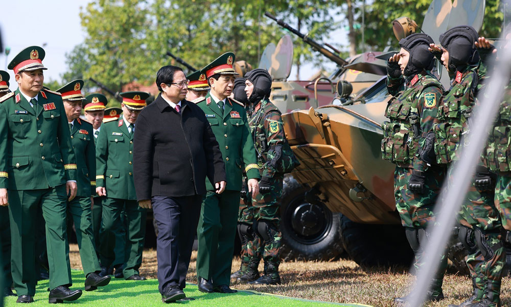  Thủ tướng Phạm Minh Chính thăm, động viên lực lượng vũ trang ứng trực Tết